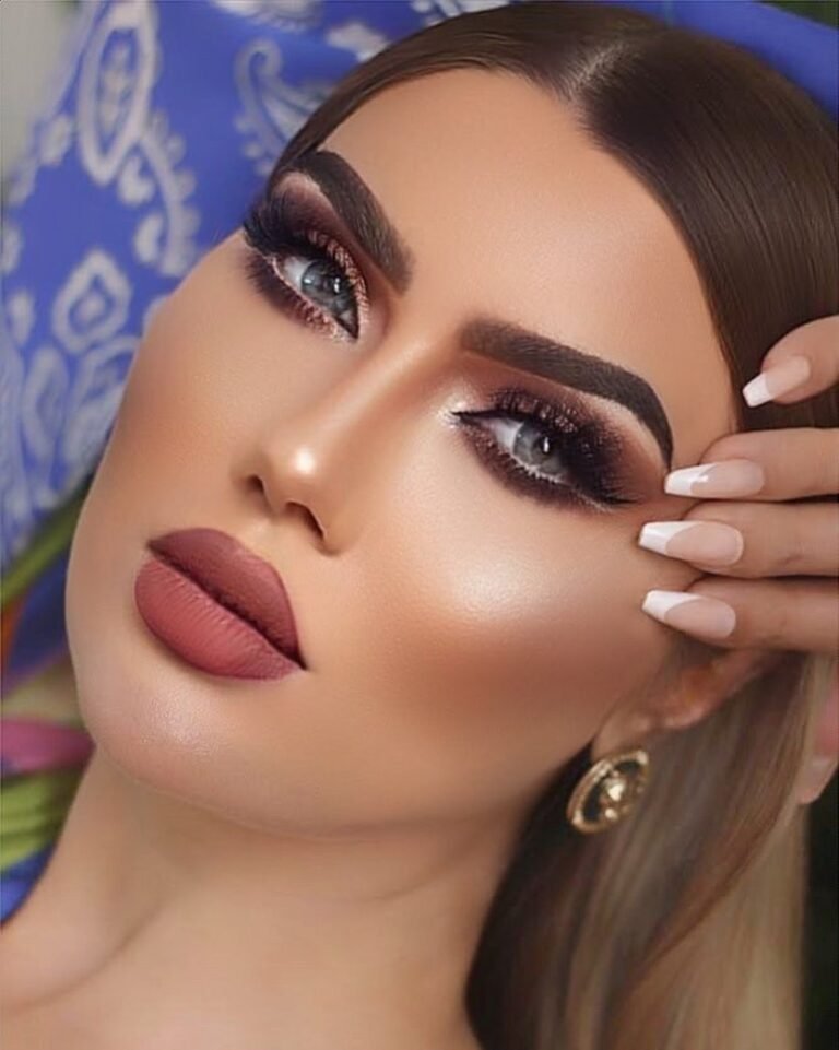 رائدة المكياج