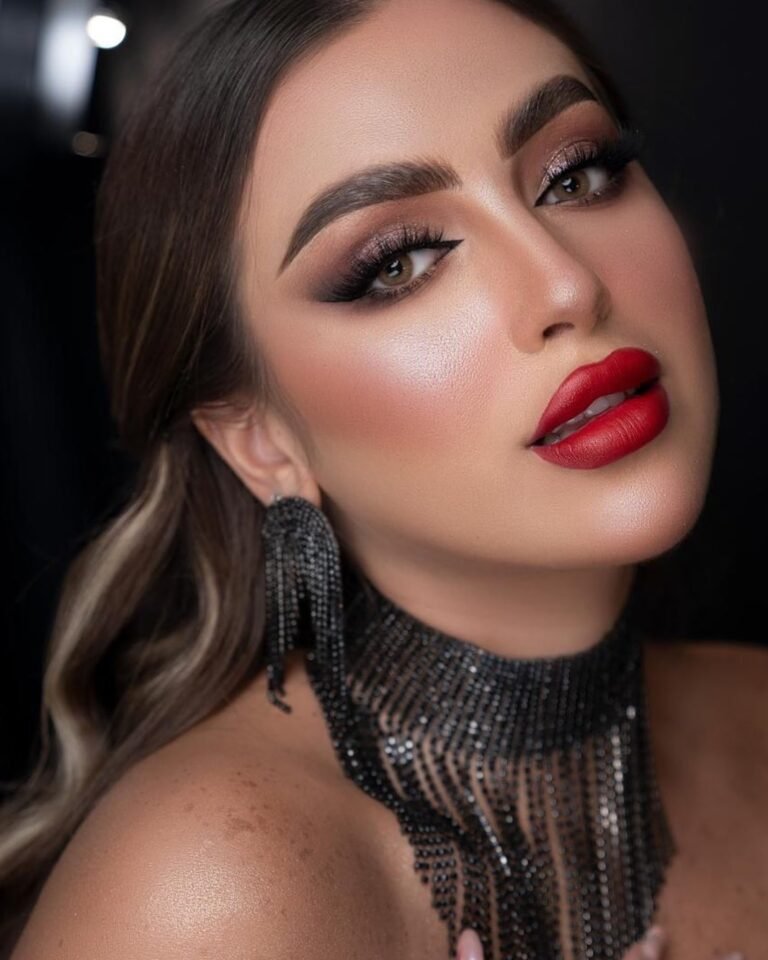 فنانة مكياج